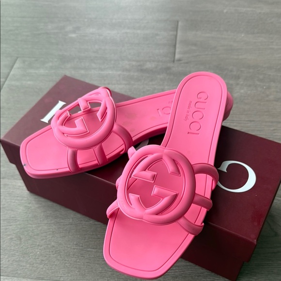 Gucci Pink Slide Sandals - Picture 1 of 7